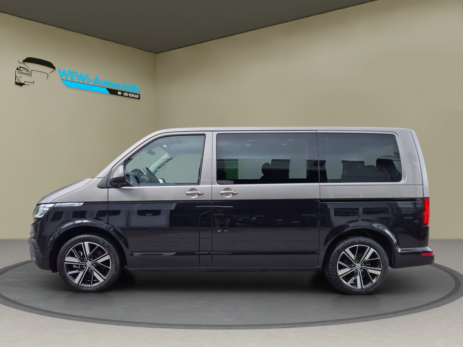 VW T6.1 Multivan 2.0 Bi-TDI Comfortline 4Motion DSG, Diesel, Second hand / Used, Automatic - 4