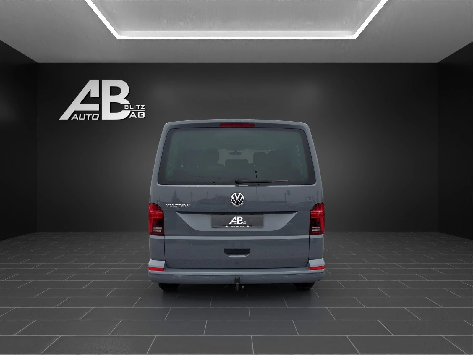 VW T6.1 Multivan 2.0 TDI Trendline Liberty DSG, Diesel, Second hand / Used, Automatic - 4