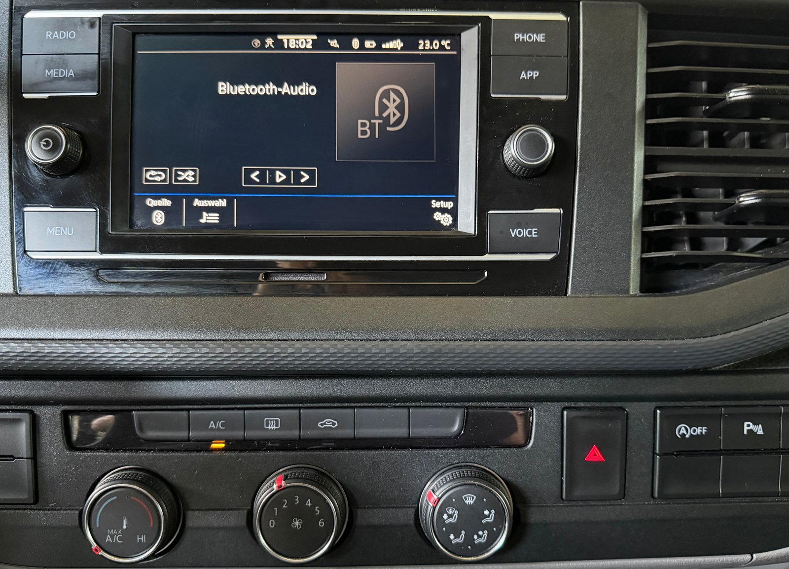 VW T6.1 2.0 TDI DSG Bus 9-Plätzer, Diesel, Occasioni / Usate, Automatico - 5