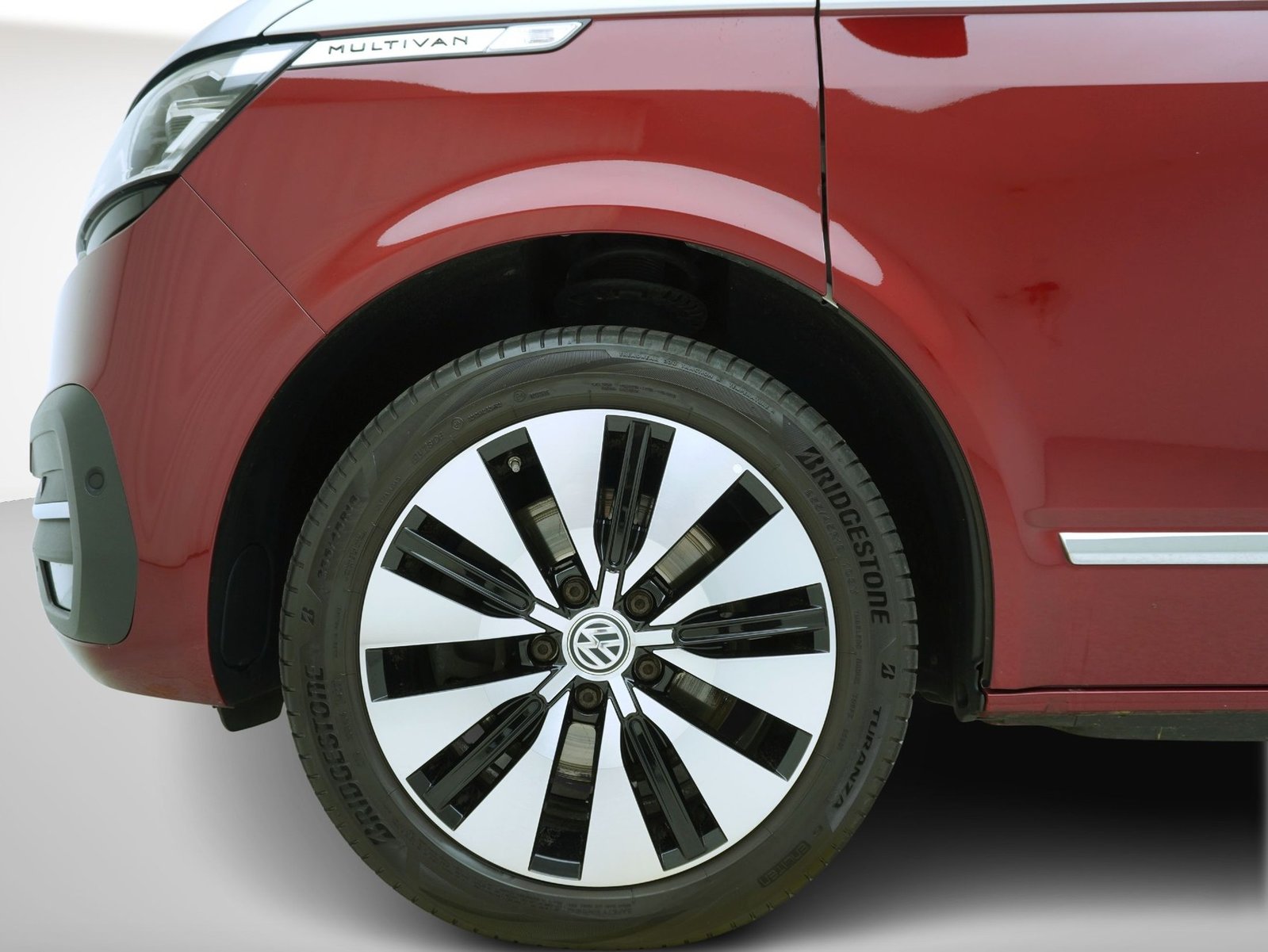 VW T6.1 Multivan 2.0 TDI DSG Family 4Motion, Diesel, Occasion / Gebraucht, Automatik - 7