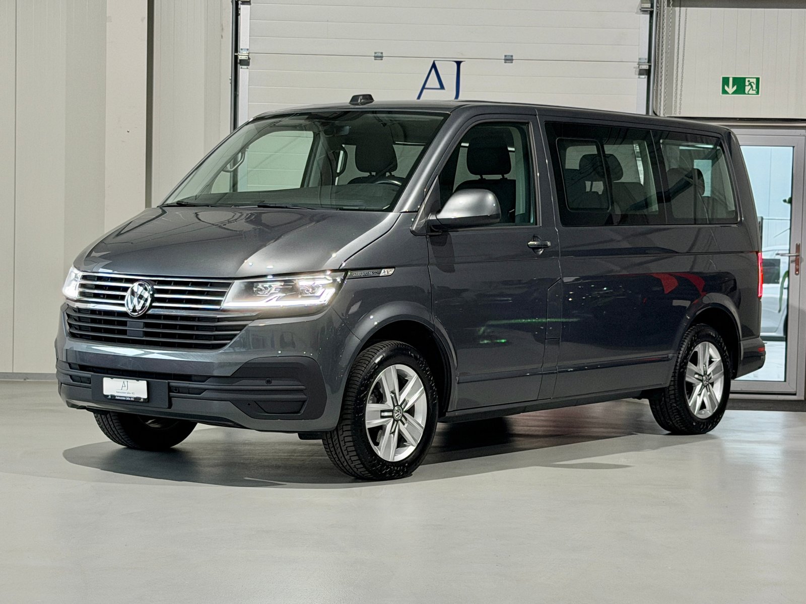 VW T6.1 Multivan 2.0 TDI Family DSG (CH) AHK 2.5T - 7 Platz, Diesel, Occasion / Utilisé, Automatique - 3