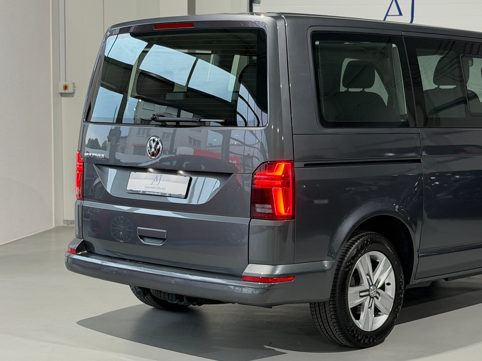VW T6.1 Multivan 2.0 TDI Family DSG (CH) AHK 2.5T - 7 Platz, Diesel, Occasion / Utilisé, Automatique - 6