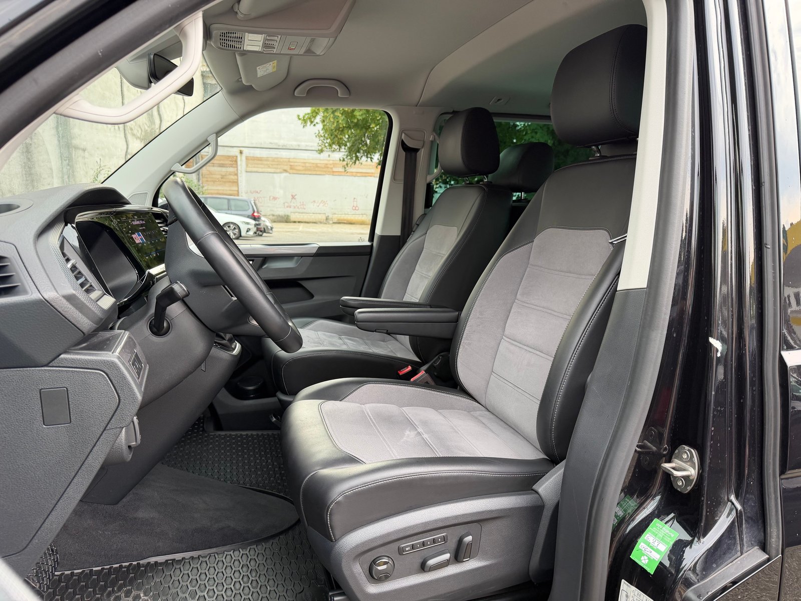 VW T6.1 Multivan 2.0 Bi-TDI Generation Six 4Motion DSG, Diesel, Occasion / Gebraucht, Automatik - 5