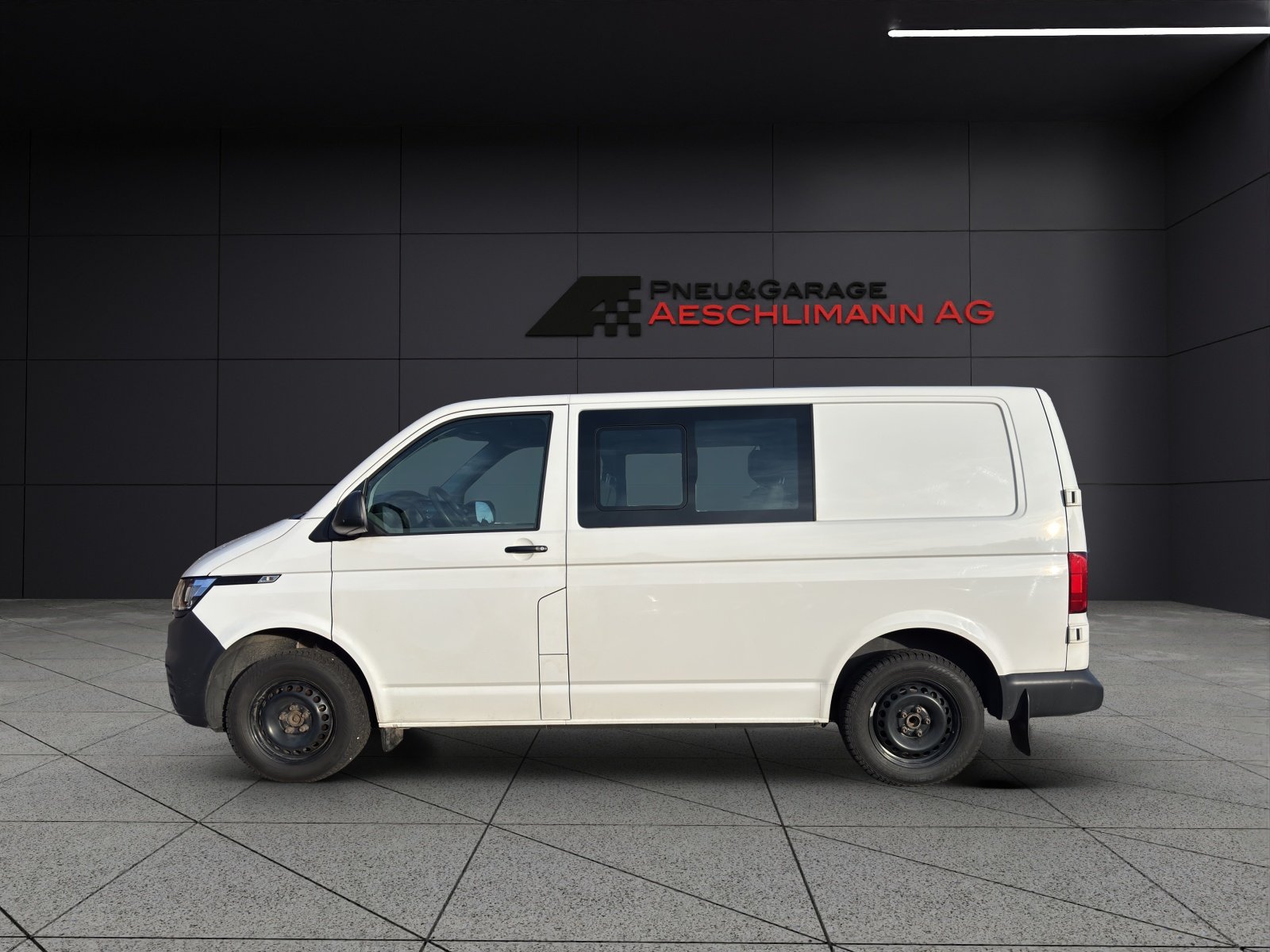 VW T6.1 2.0 TDI, Diesel, Second hand / Used, Manual - 3