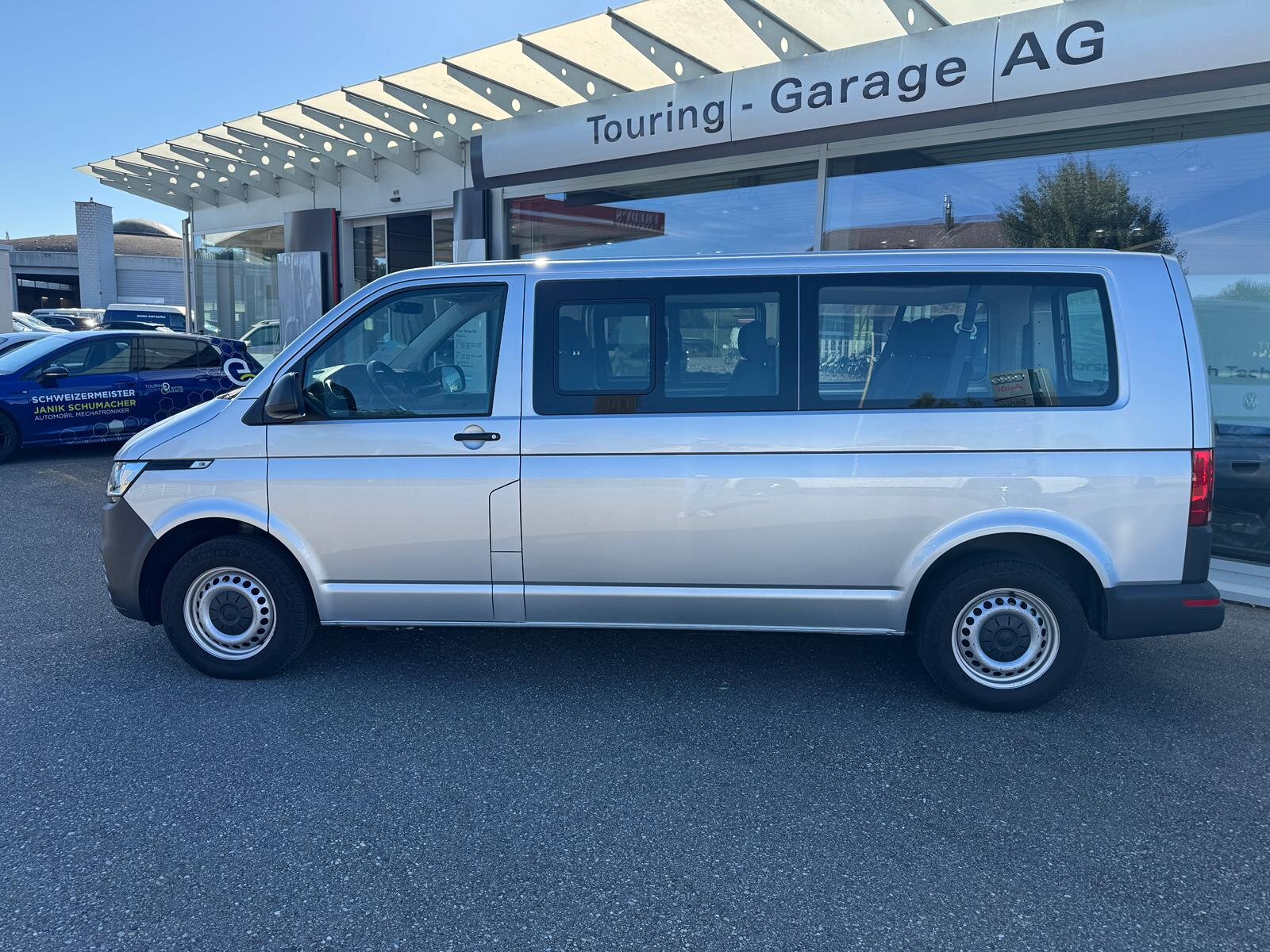 VW T6.1 Kombi 2.0 TDI 4Motion DSG mit 9-Sitzplätze, Diesel, Occasion / Gebraucht, Automatik - 2