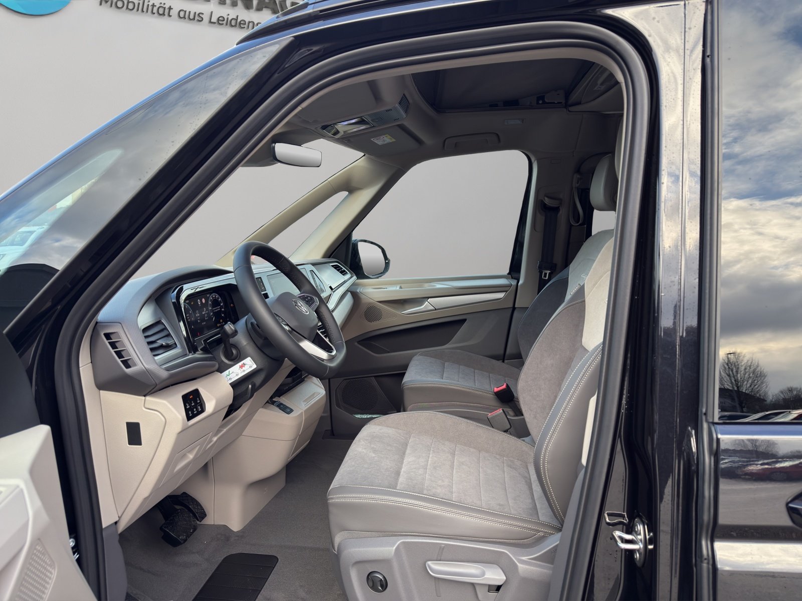 VW California 2.0 TSI Beach Tour Liberty, Essence, Voiture nouvelle, Automatique - 3