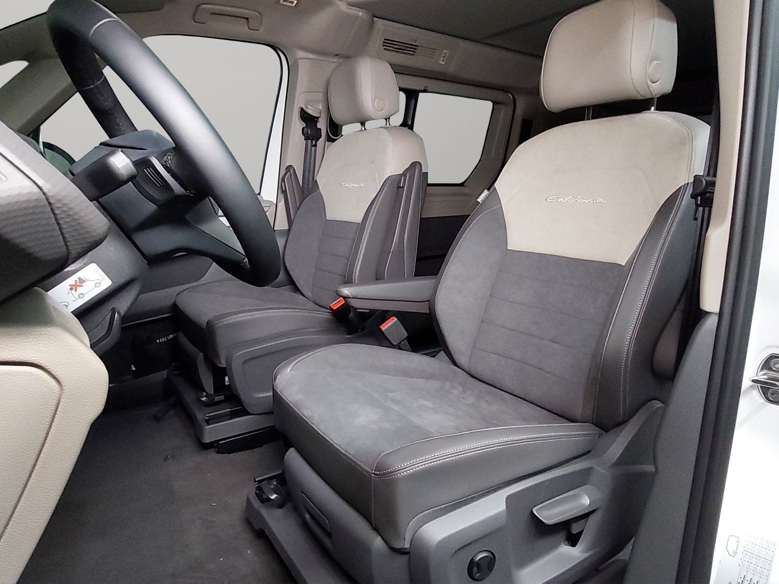 VW California 2.0 TDI Beach Tour Liberty, Diesel, Voiture nouvelle, Automatique - 6