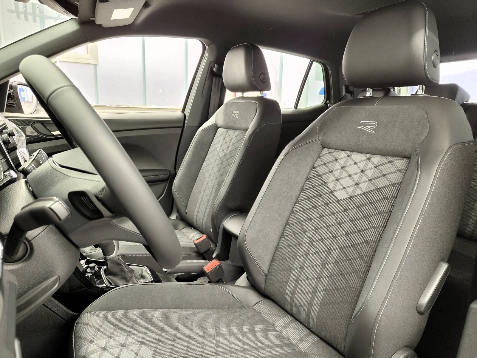 VW T-Cross 1.5 TSI R-Line DSG, Essence, Voiture nouvelle, Automatique - 6