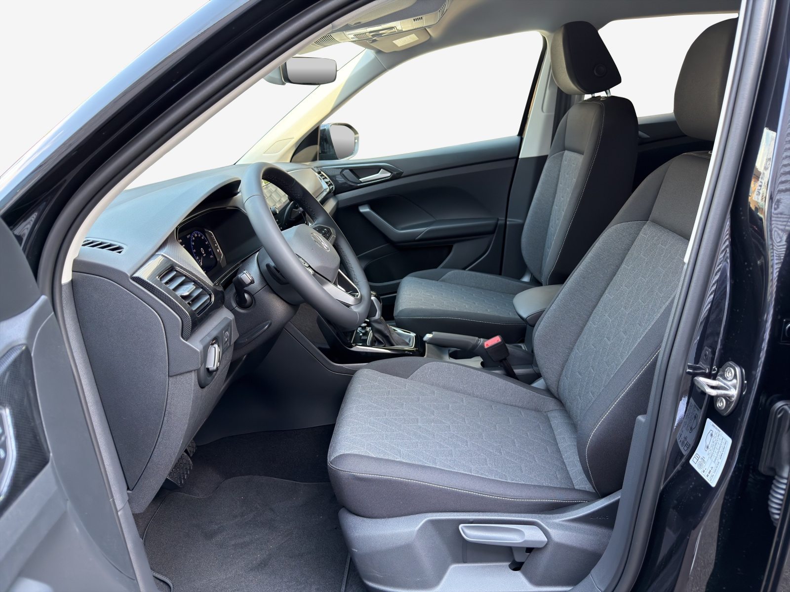 VW T-Cross UNITED, Petrol, New car, Automatic - 7