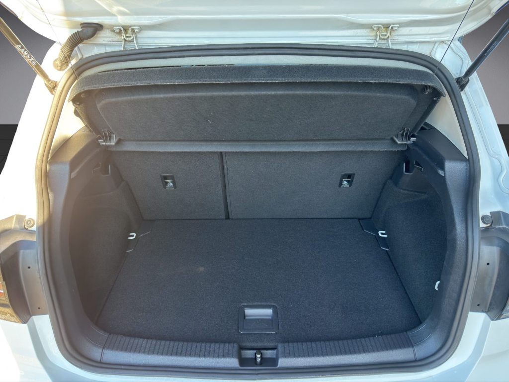 VW T-Cross 1.0 TSI 110 Life, Benzin, Occasion / Gebraucht, Automatik - 6