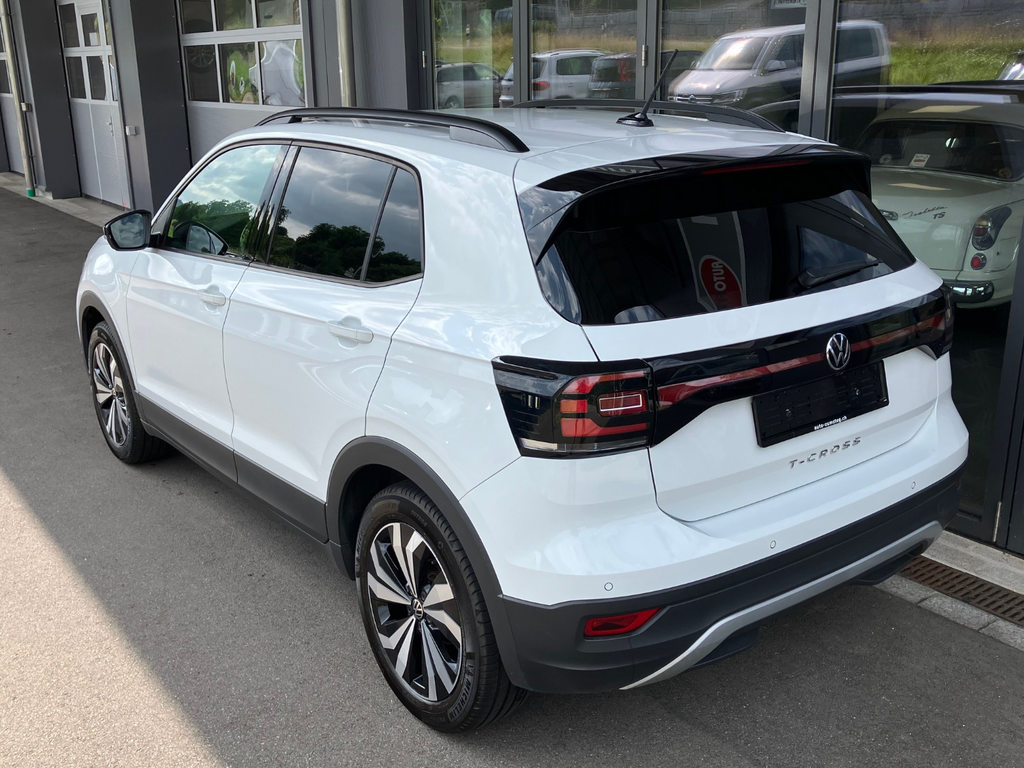 VW T-Cross Geländewagen 1.0 TSI 110 Life DSG, Petrol, Second hand / Used, Automatic - 3