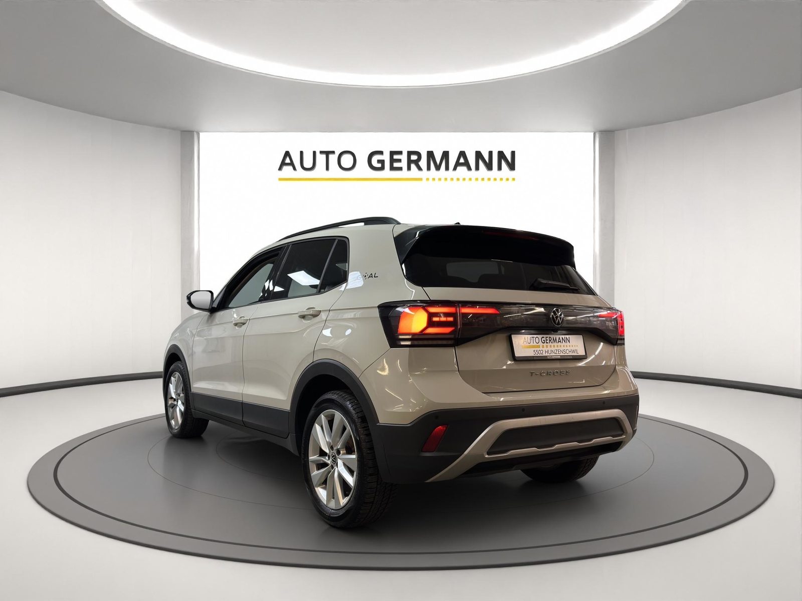 VW T-Cross 1.0 TSI 115 Life DSG, Benzin, Occasion / Gebraucht, Automatik - 2