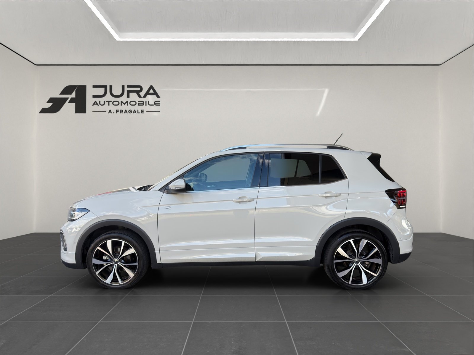 VW T-Cross 1.5 TSI R-Line DSG, Petrol, Second hand / Used, Automatic - 4