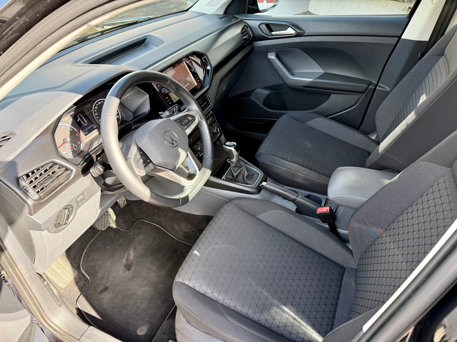 VW T-Cross 1.0 TSI Life DSG * Garantie * 8 fach * Modell 202, Benzin, Occasion / Gebraucht, Automatik - 7