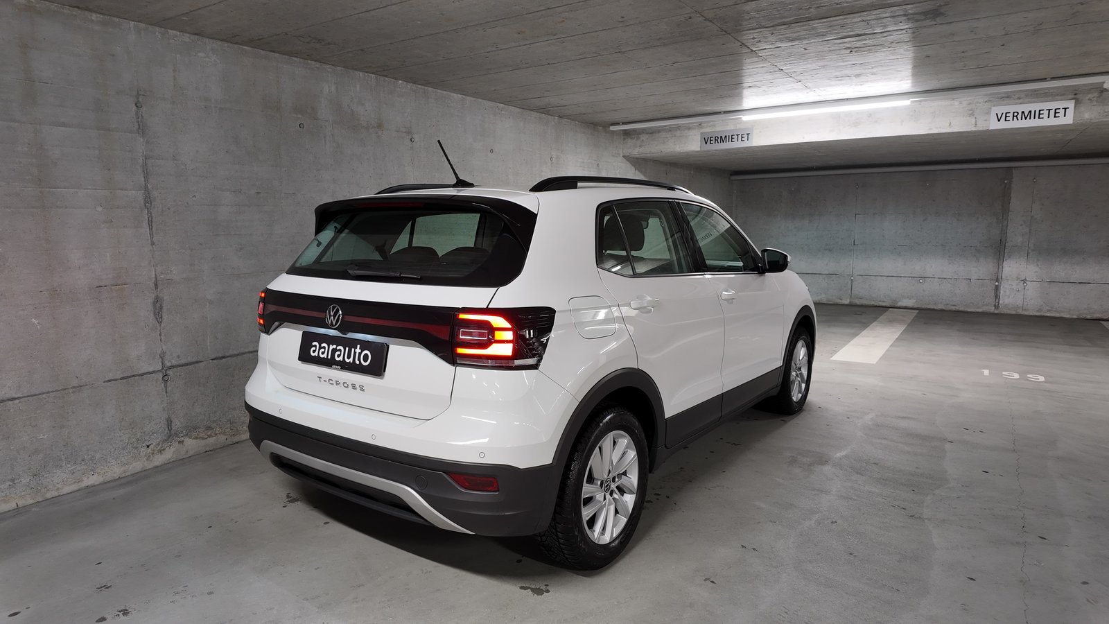 VW T-Cross 1.0 TSI Life, Petrol, Second hand / Used, Manual - 5