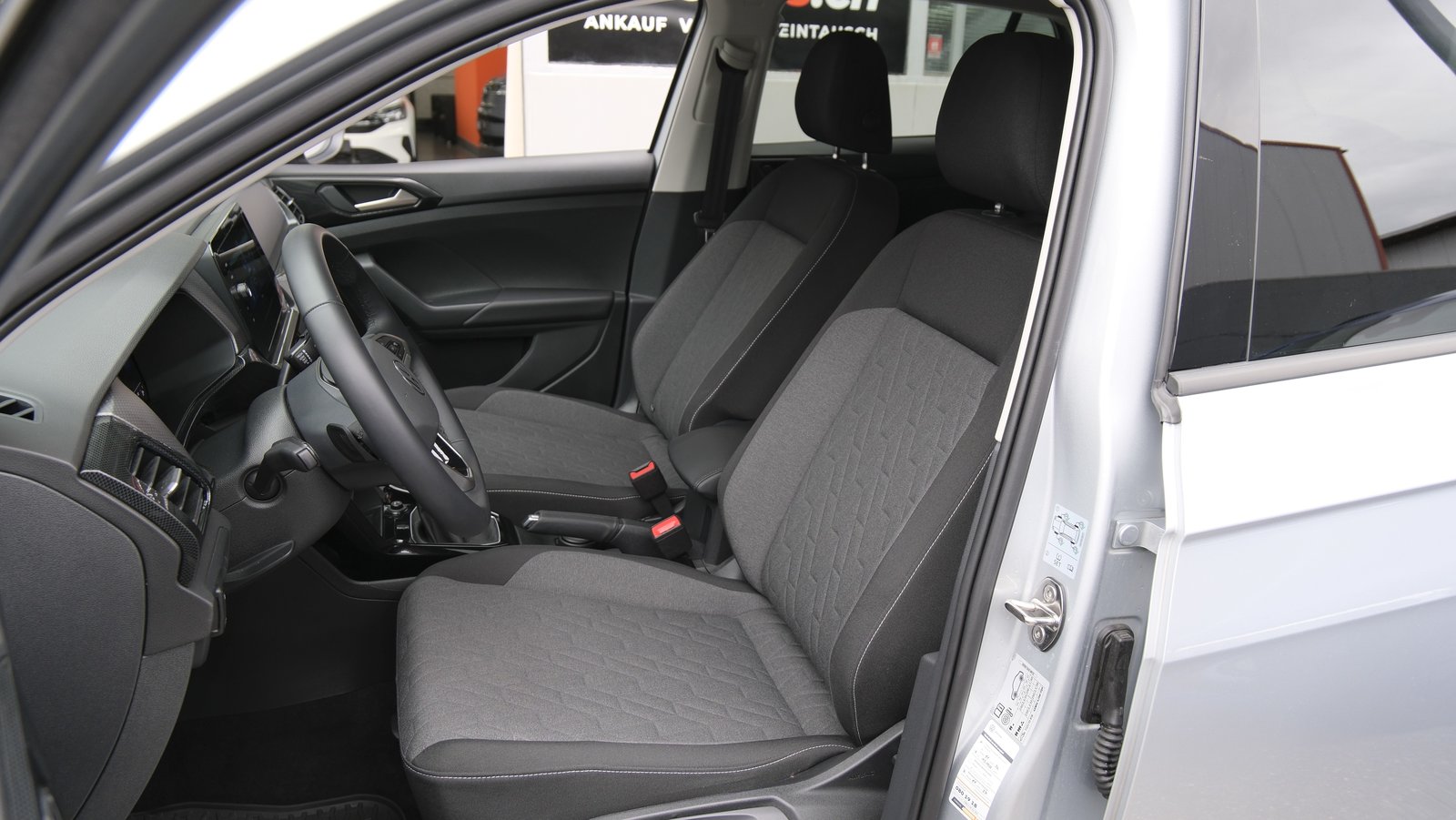 VW T-Cross 1.0 TSI EVO United DSG, Benzin, Occasion / Gebraucht, Automatik - 4