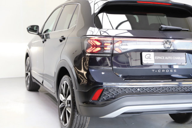 VW T-Cross 1.0 TSI R-LineDSG, Benzin, Occasion / Gebraucht, Automatik - 4