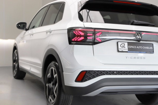 VW T-Cross 1.0 TSI R-LineDSG, Benzin, Occasion / Gebraucht, Automatik - 4