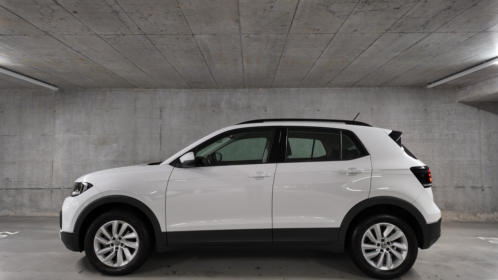 VW T-Cross 1.0 TSI Life, Petrol, Second hand / Used, Manual - 3