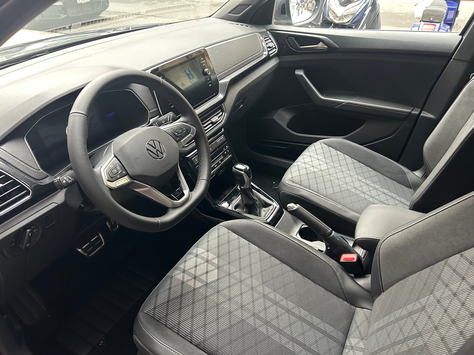 VW T-Cross 1.0 TSI R-LineDSG, Benzin, Neuwagen, Automat - 6