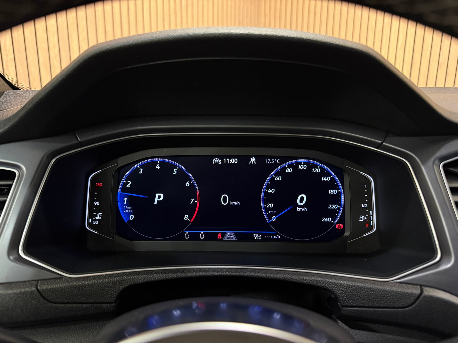 VW T-Roc Cabriolet 1.5 TSI EVO R-Line DSG, Essence, Occasion / Utilisé, Automatique - 7