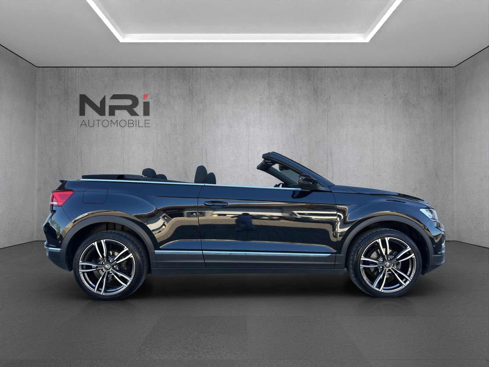 VW T-Roc Cabriolet 1.5 TSI Advance DSG, Petrol, Second hand / Used, Automatic - 4