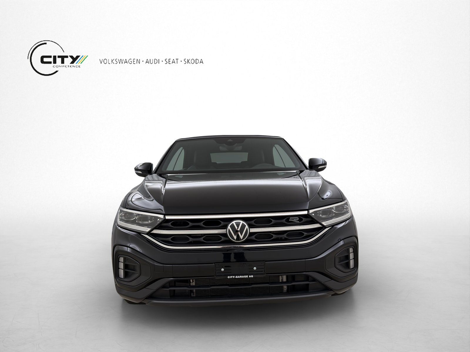 VW T-Roc Cabriolet 1.5 TSI R-Line, Petrol, Second hand / Used, Automatic - 4