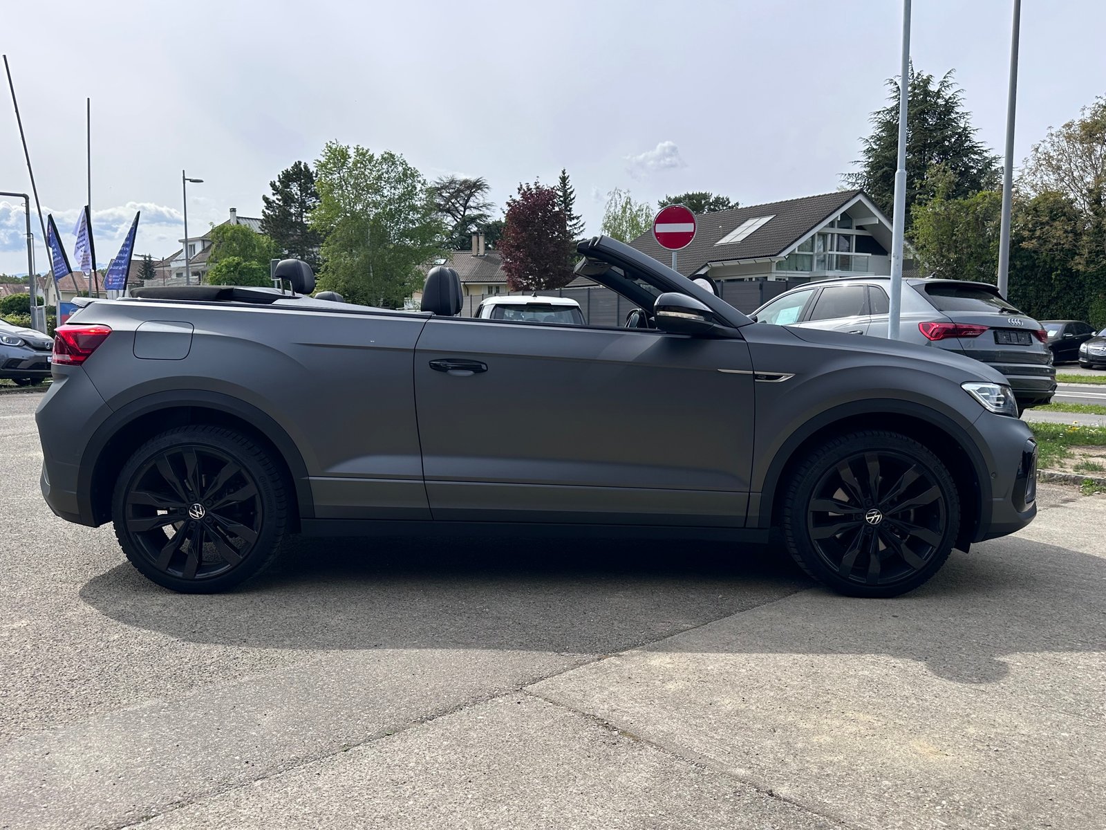 VW T-Roc Cabriolet 1.5 TSI EVO R-Line DSG, Petrol, Second hand / Used, Automatic - 5