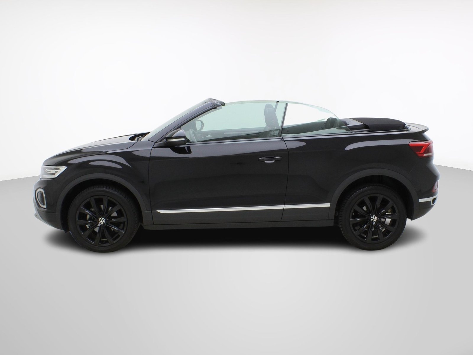 VW T-Roc Cabriolet 1.5 TSI DSG Black Style, Petrol, Second hand / Used, Automatic - 4