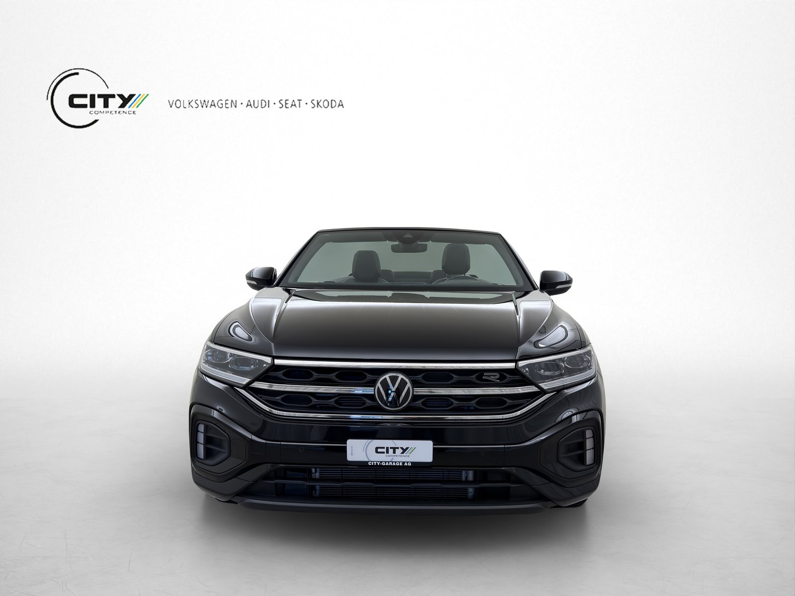 VW T-Roc Cabriolet 1.5 TSI R-Line, Petrol, Second hand / Used, Automatic - 4