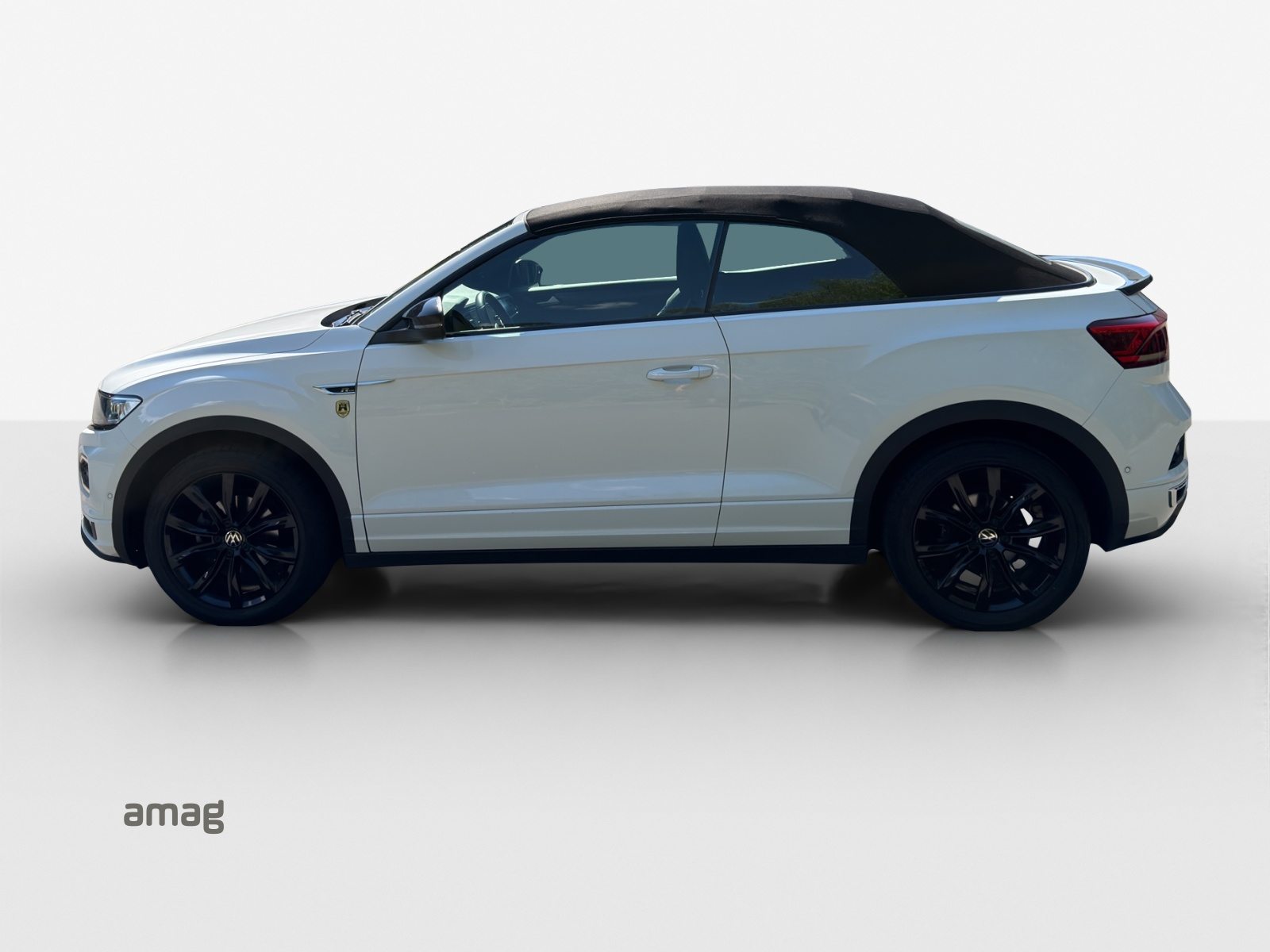 VW T-Roc Cabriolet R-Line "Black & White", Petrol, Second hand / Used, Automatic - 2