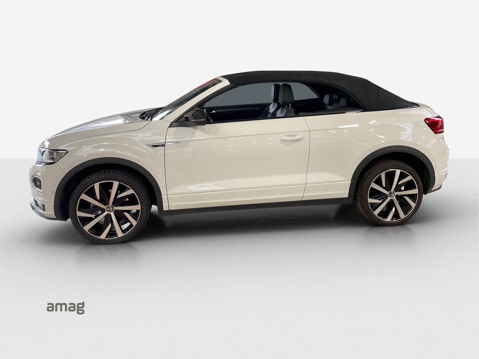 VW T-Roc Cabriolet R-Line, Petrol, Second hand / Used, Automatic - 2