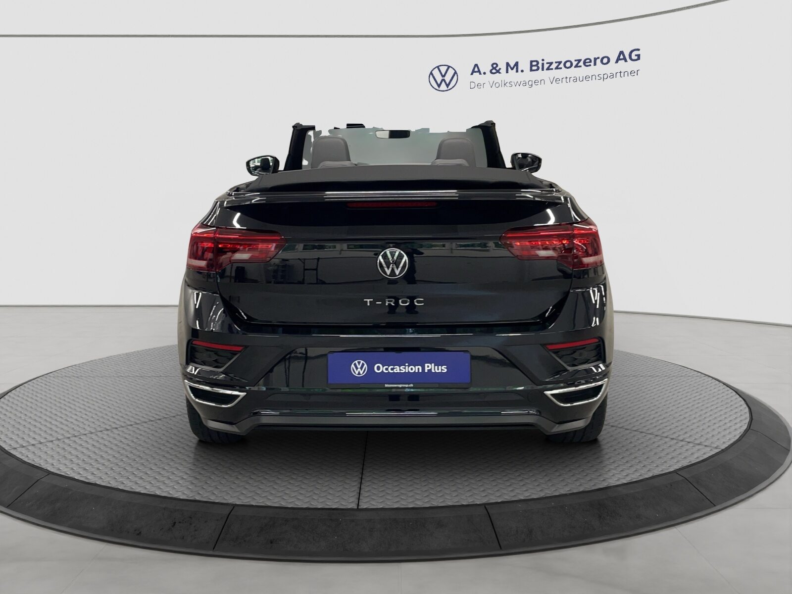 VW T-Roc Cabriolet R-Line "Black & White", Benzina, Occasioni / Usate, Automatico - 4