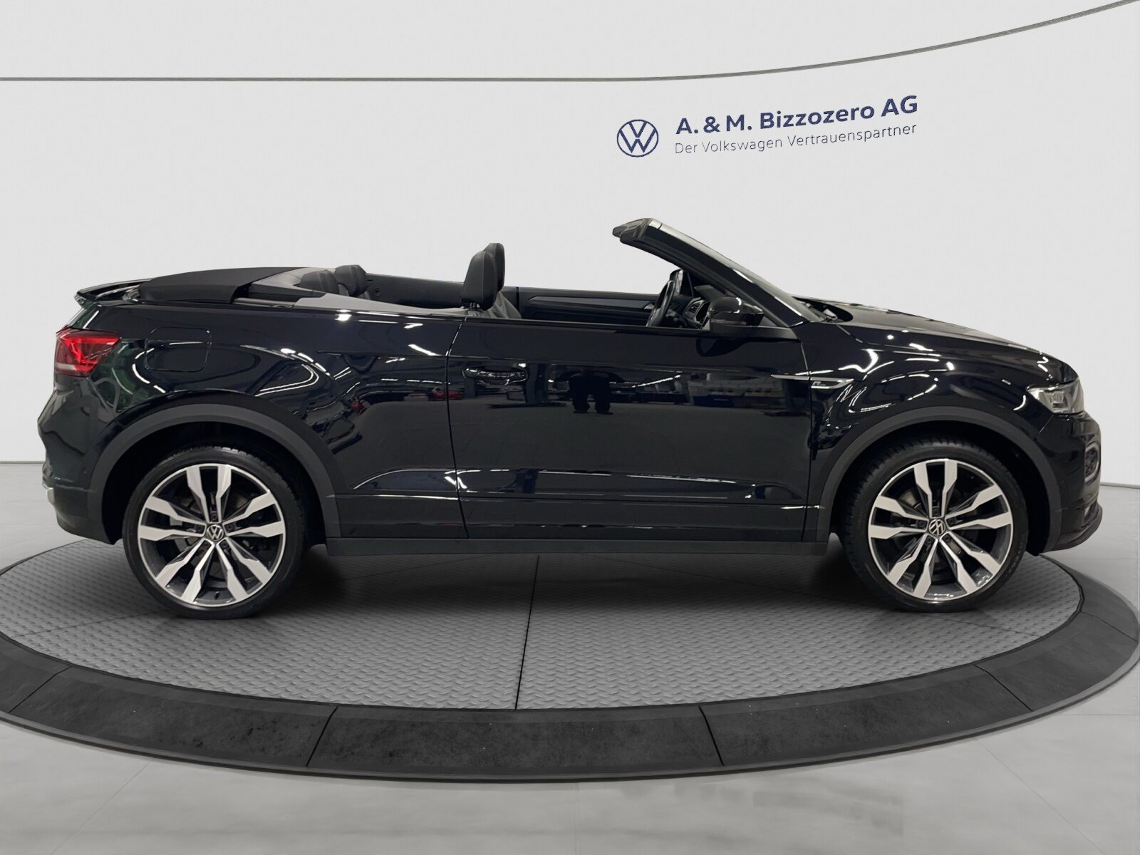 VW T-Roc Cabriolet R-Line "Black & White", Benzina, Occasioni / Usate, Automatico - 6