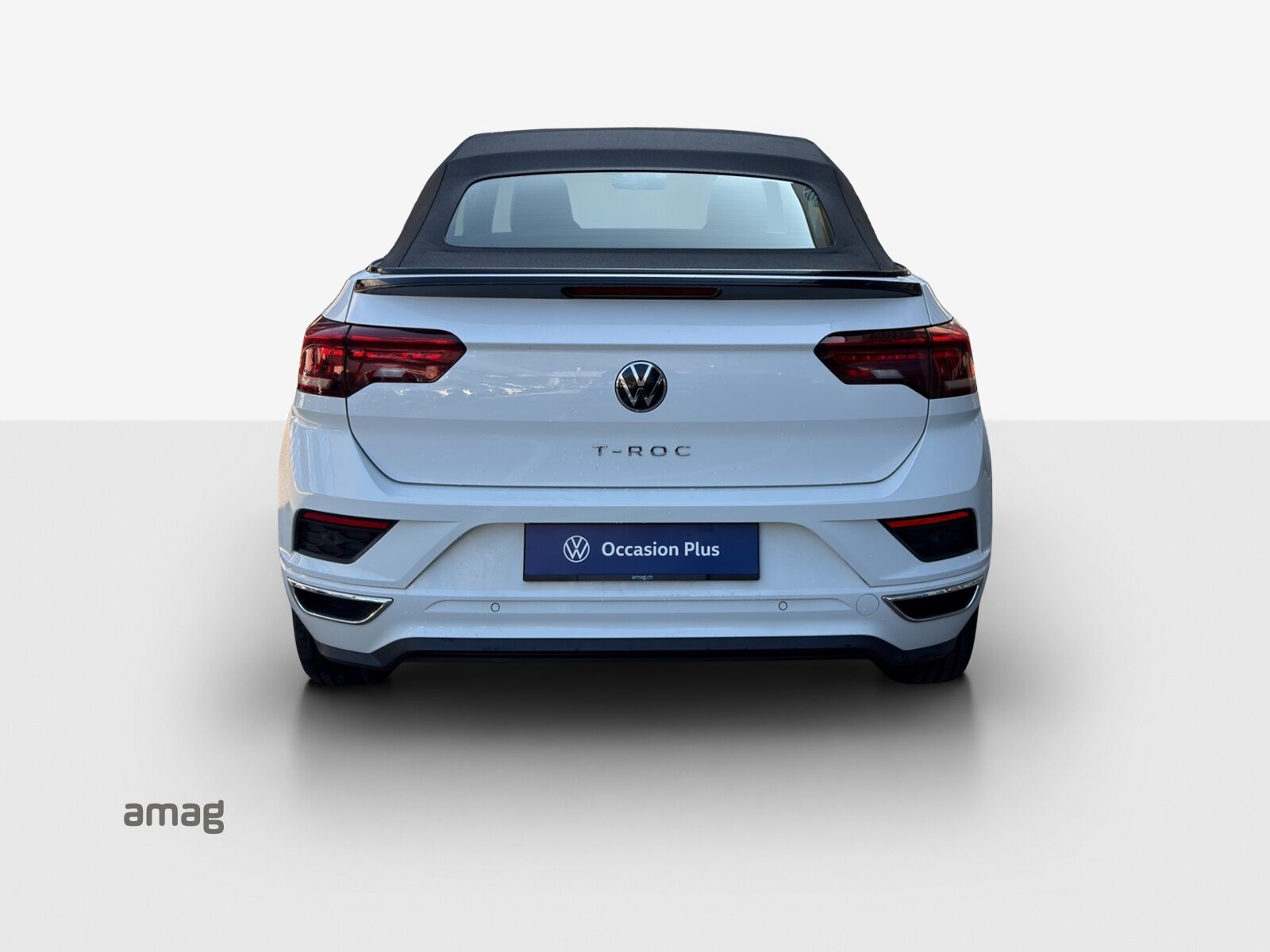 VW T-Roc Cabriolet R-Line "Black & White", Petrol, Second hand / Used, Automatic - 4