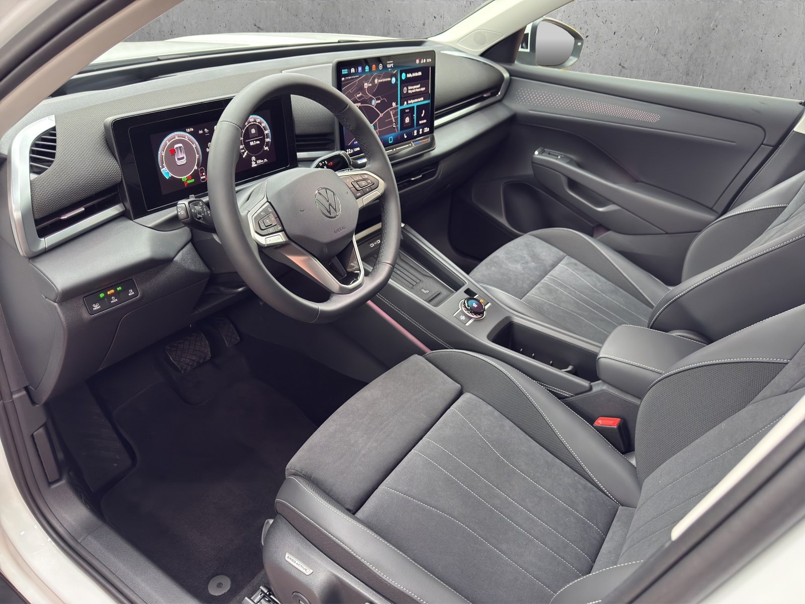VW T-Roc 1.5 eTSI mHEV Style DSG, Petrol, New car, Automatic - 7