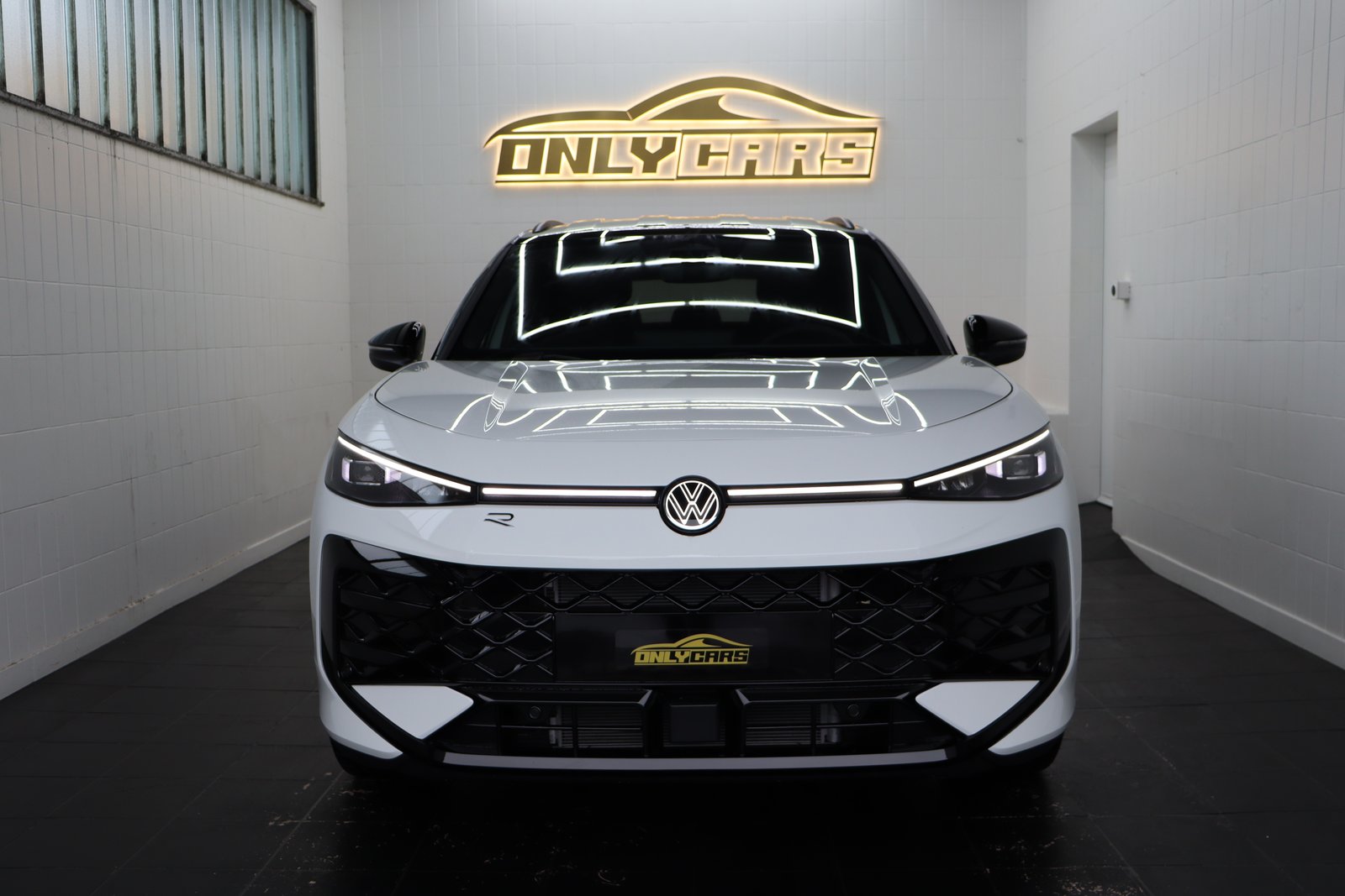 VW T-Roc 1.5 eTSI mHEV R-Line DSG, Petrol, New car, Automatic - 3