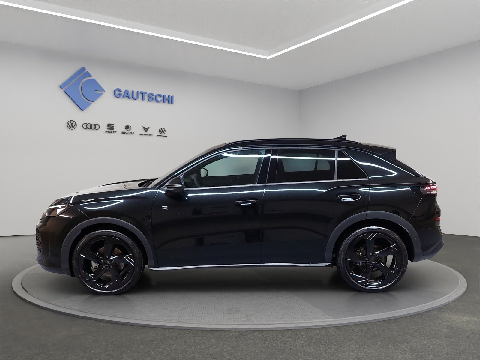 VW T-Roc 1.5 eTSI mHEV R-Line DSG, Benzin, Neuwagen, Automatik - 2