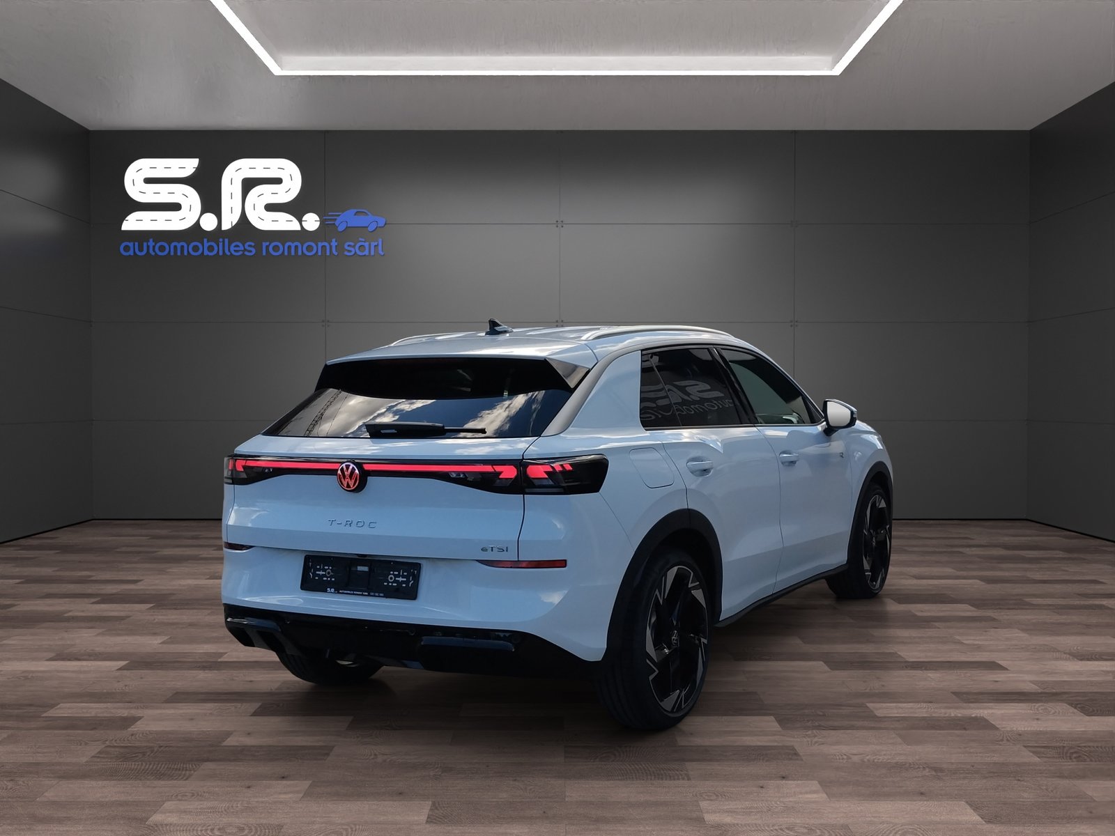 VW T-Roc 1.5 eTSI mHEV R-Line DSG, Petrol, New car, Automatic - 7