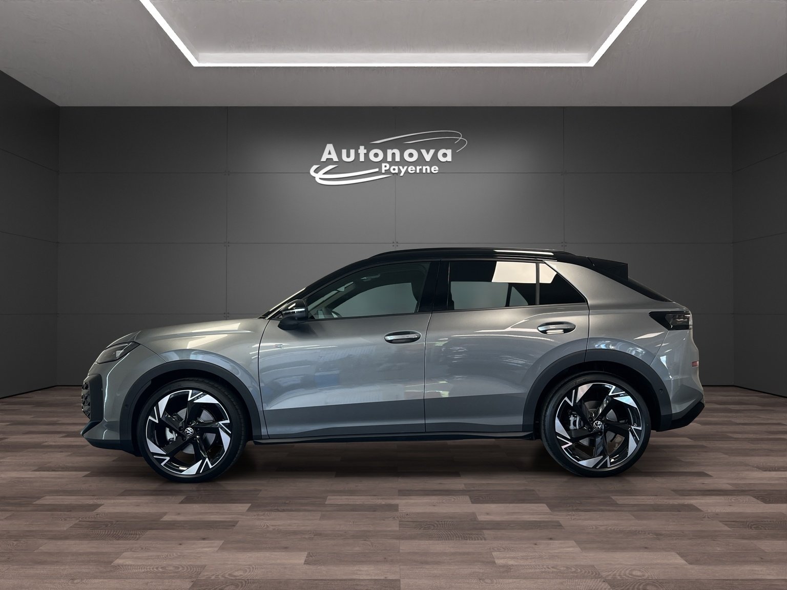 VW T-Roc 1.5 eTSI mHEV R-Line DSG, Benzin, Neuwagen, Automatik - 3