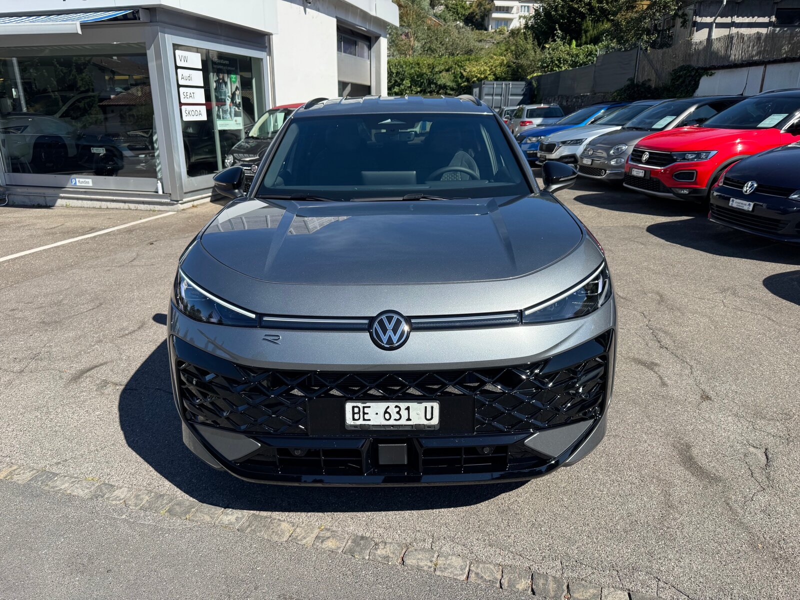 VW T-Roc 1.5 eTSI mHEV R-Line DSG, Benzin, Neuwagen, Automatik - 3