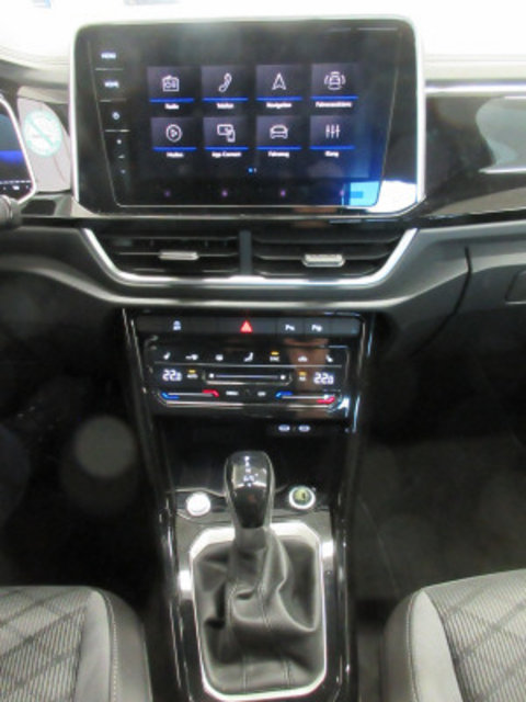 VW T-Roc 2.0 TSI R-Line 4Motion, Benzin, Occasion / Gebraucht, Automatik - 4