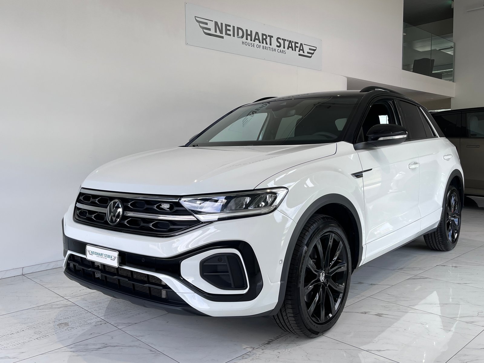 VW T-Roc 2.0 TSI R-Line DSG 4Motion, Benzin, Occasion / Gebraucht, Automatik - 2