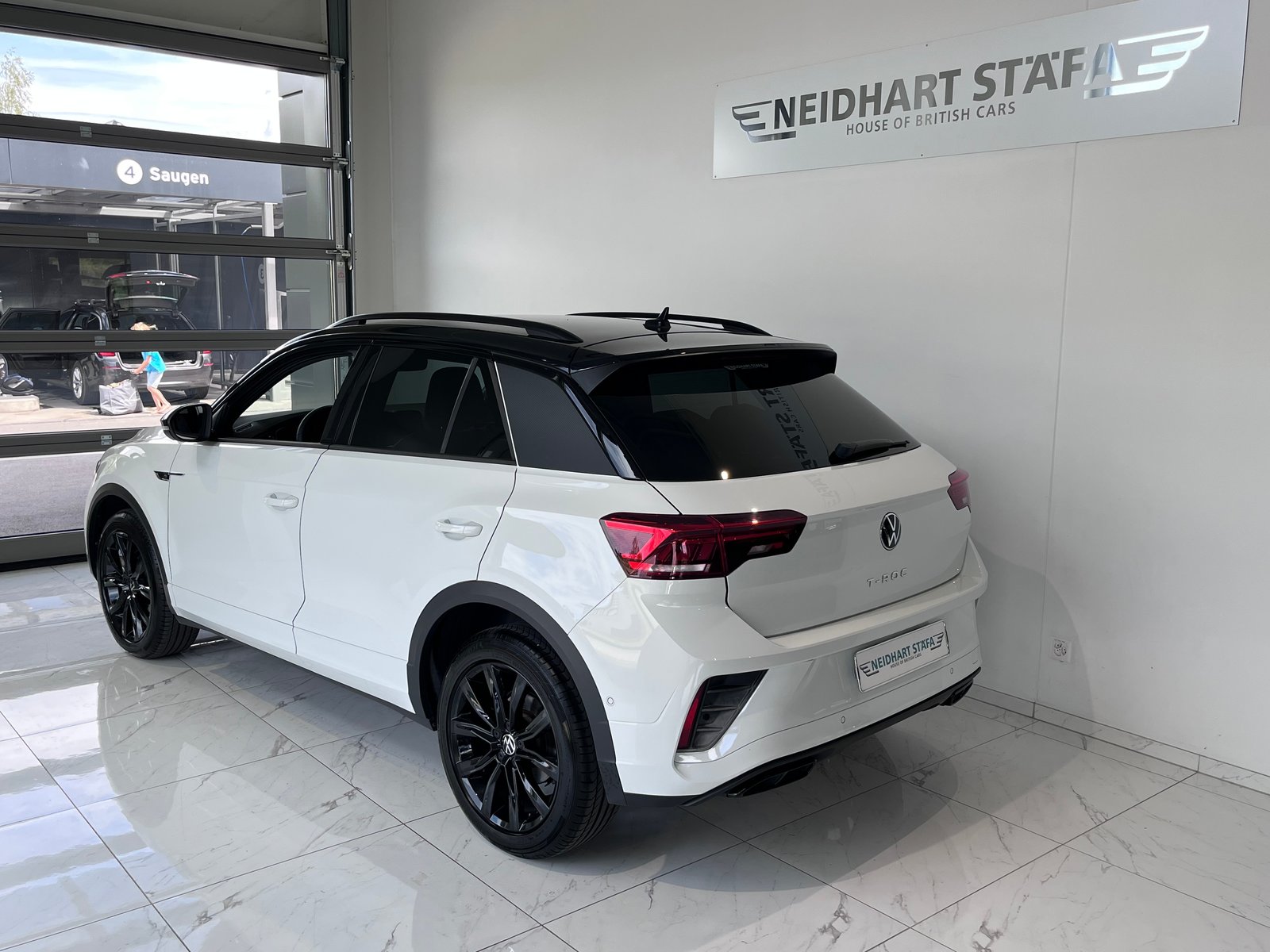 VW T-Roc 2.0 TSI R-Line DSG 4Motion, Benzin, Occasion / Gebraucht, Automatik - 3