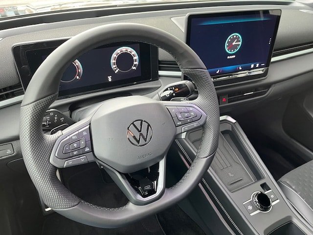 VW T-Roc 1.5 eTSI mHEV R-Line DSG, Benzin, Vorführwagen, Automat - 5