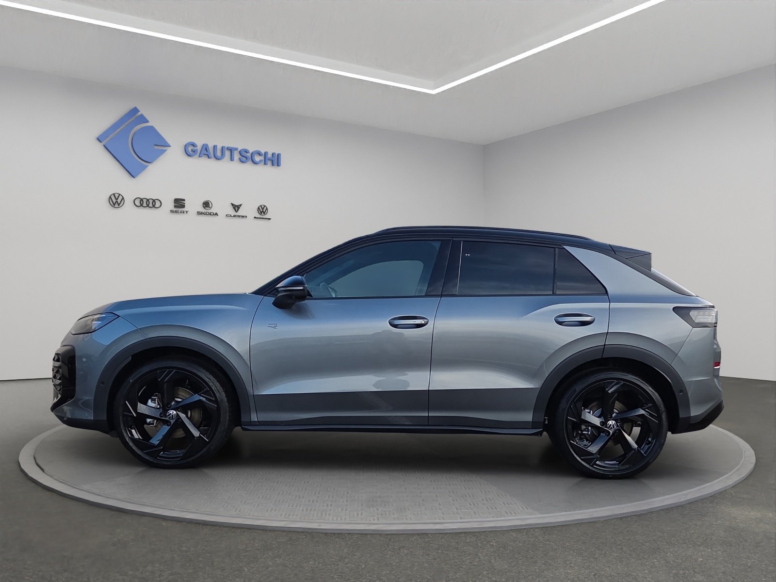 VW T-Roc 1.5 eTSI mHEV R-Line DSG, Benzin, Vorführwagen, Automatik - 2