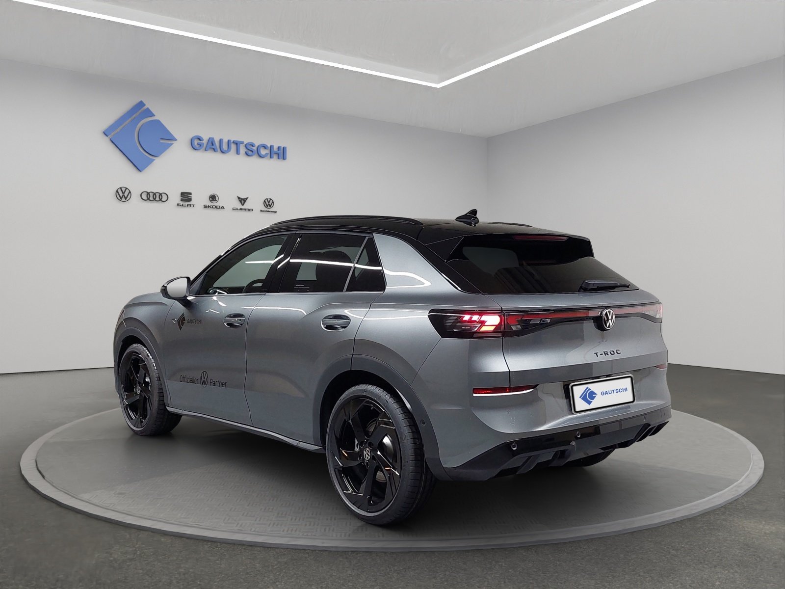 VW T-Roc 1.5 eTSI mHEV R-Line DSG, Benzin, Vorführwagen, Automatik - 3