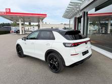 VW T-Roc 1.5 eTSI mHEV R-Line DSG, Benzin, Vorführwagen, Automatik - 3