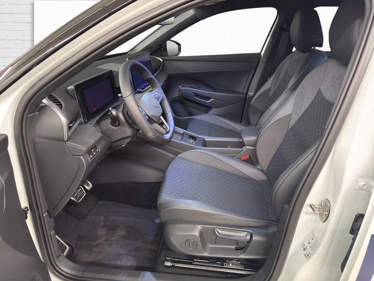 VW T-Roc 1.5 eTSI R-Line DSG, Mild-Hybrid Petrol/Electric, New car, Automatic - 7