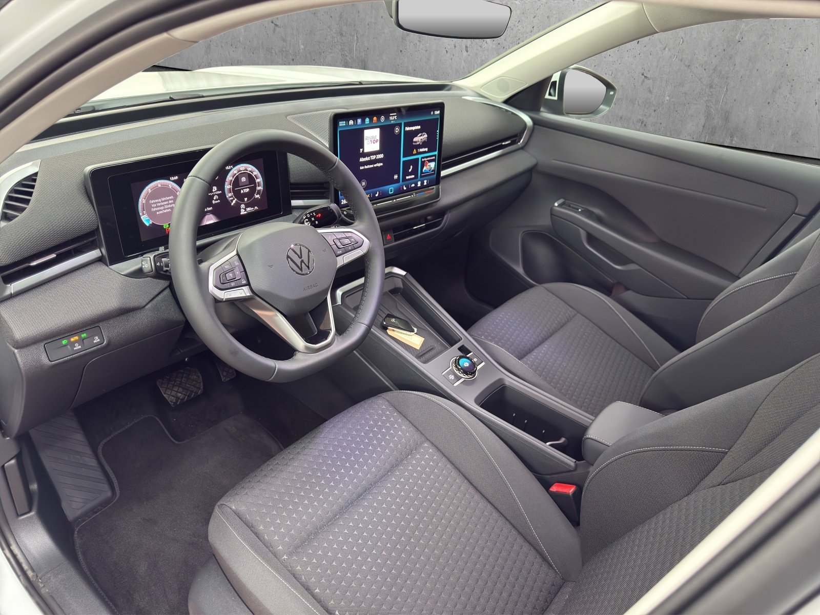 VW T-Roc 1.5 eTSI mHEV Life DSG, Mild-Hybrid Petrol/Electric, New car, Automatic - 7